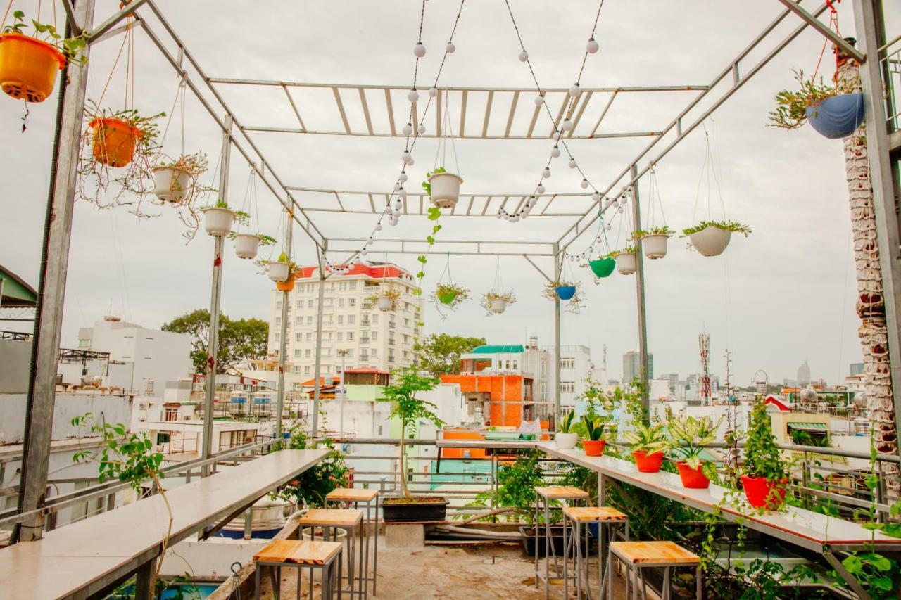 Hello Saigon Homestay Хошимин Экстерьер фото