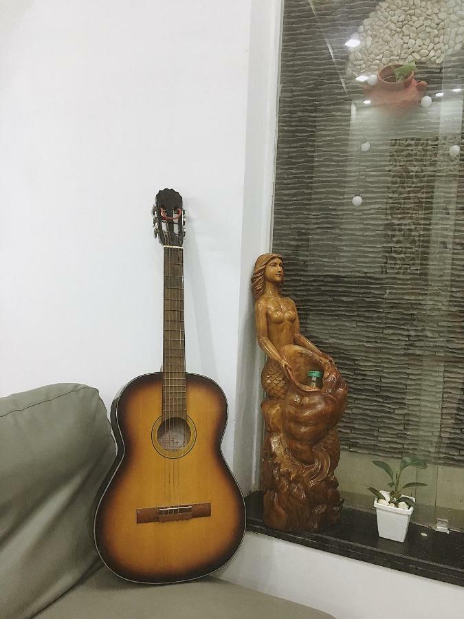 Hello Saigon Homestay Хошимин Экстерьер фото