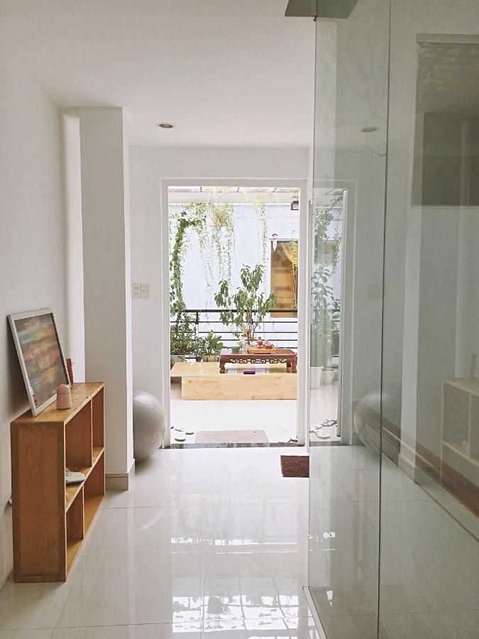 Hello Saigon Homestay Хошимин Экстерьер фото
