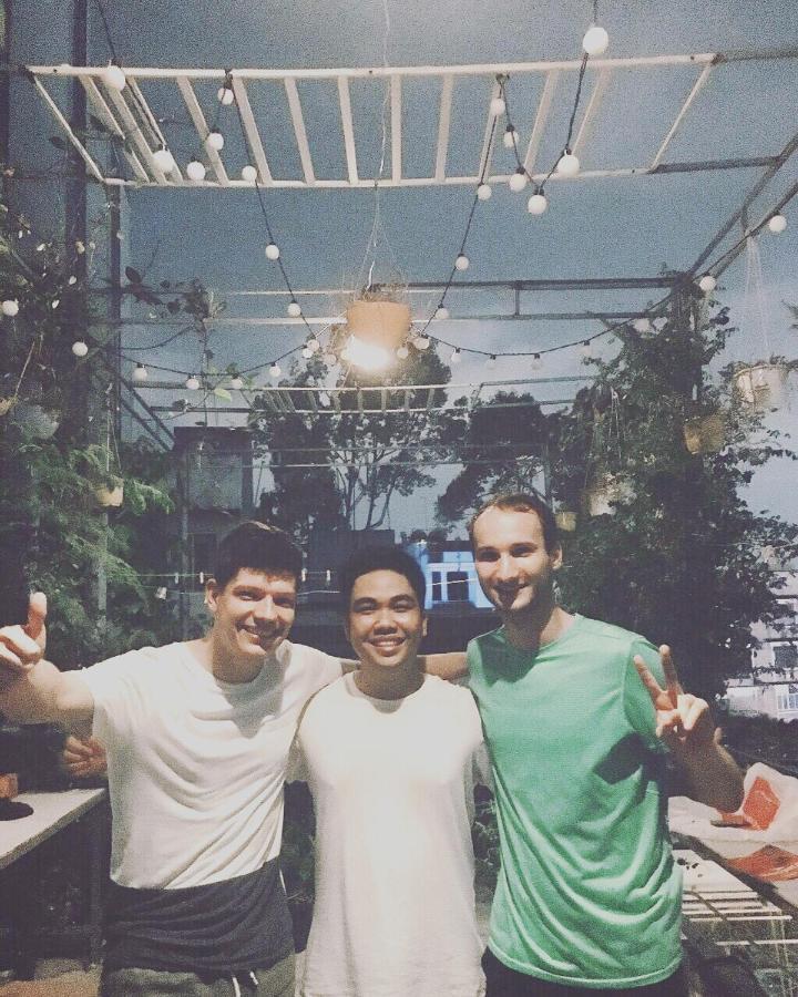 Hello Saigon Homestay Хошимин Экстерьер фото
